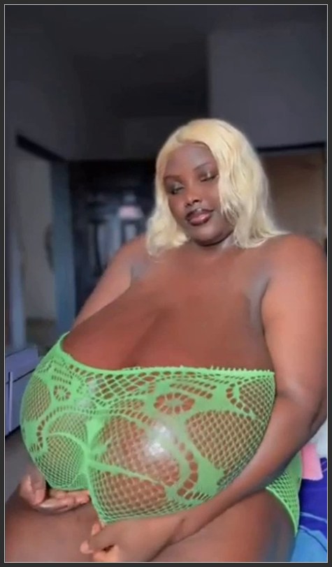 african macromastia tits